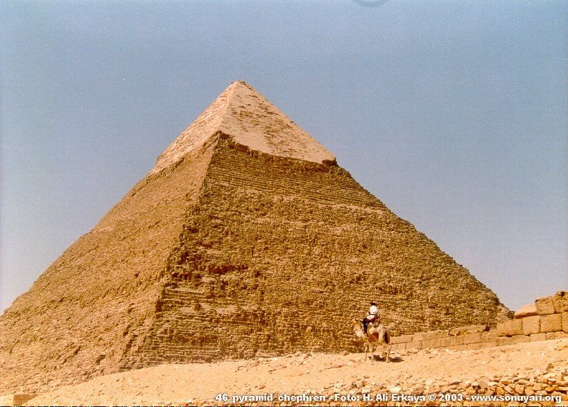 46_pyramid_chephren