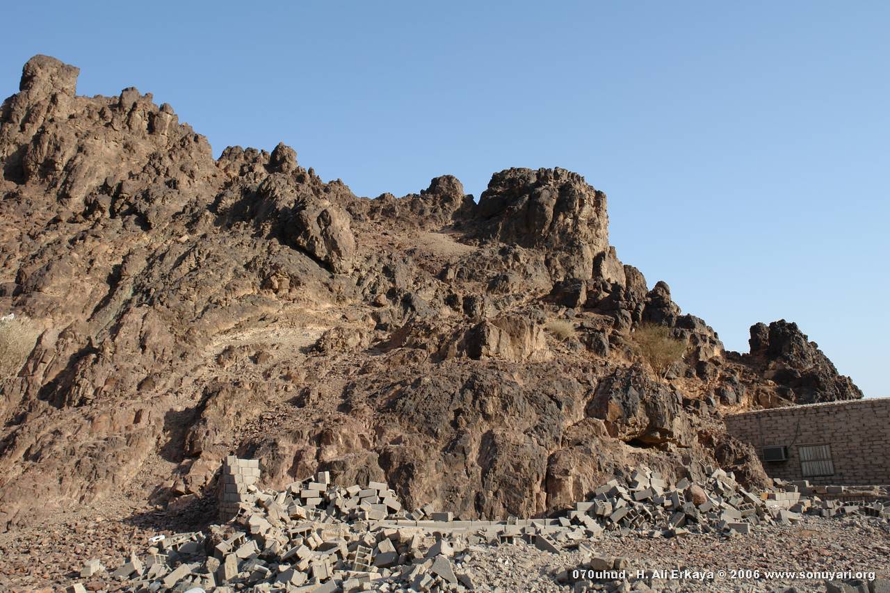 070uhud