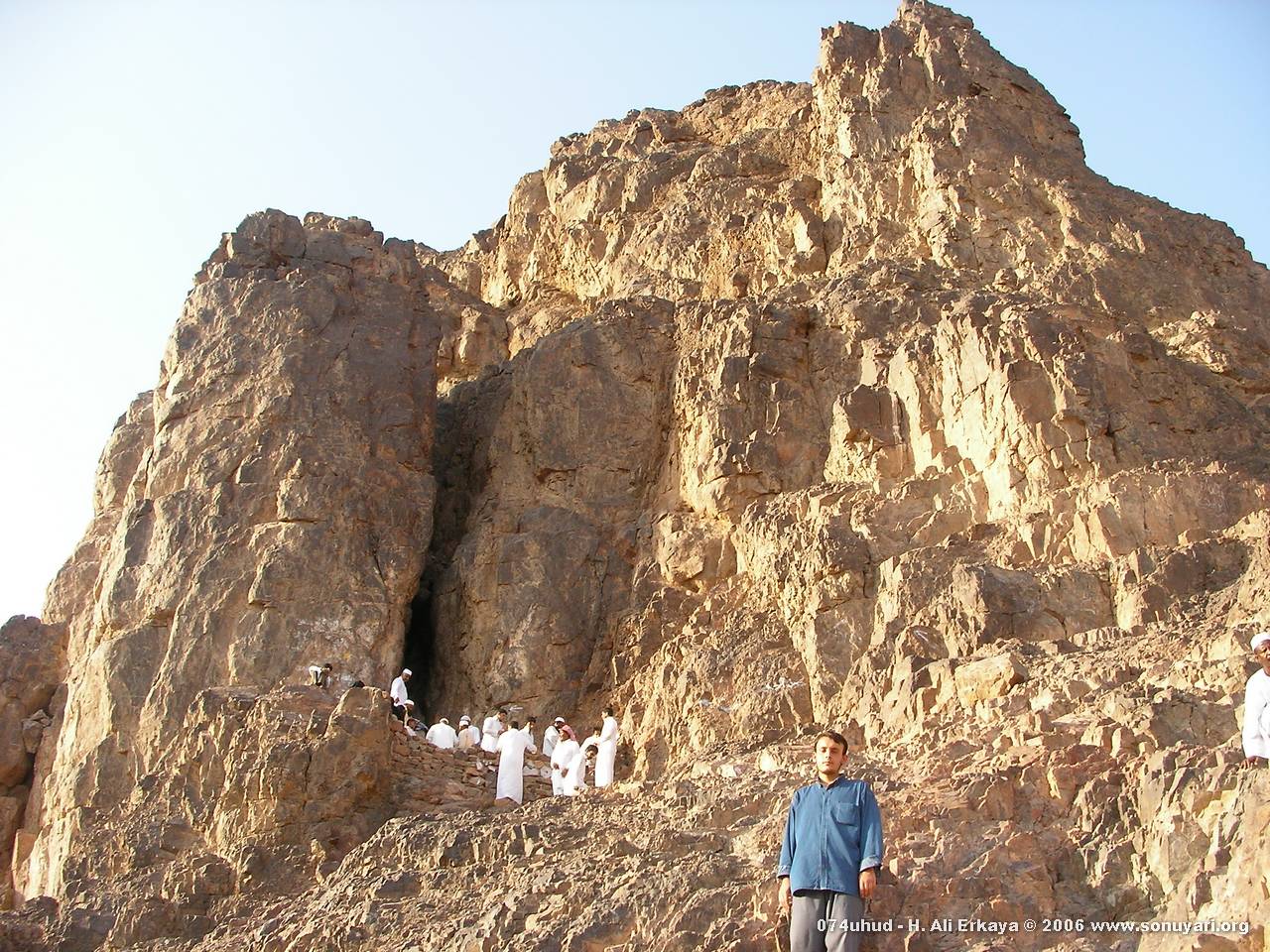 074uhud